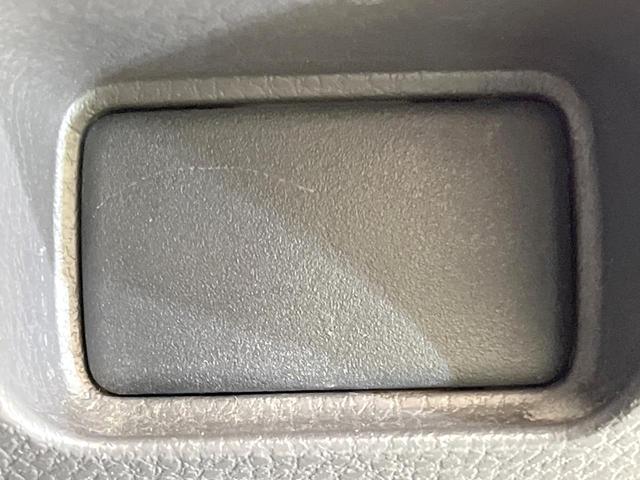 アクティトラック ＳＤＸ　４ＷＤ　ＭＴ車　禁煙車　オーディオ　ＣＤ再生　キーレス　パワーウィンドウ　エアコン　ＬＥＤヘッド　ドアバイザー　ＵＳＢ　盗難防止システム（46枚目）