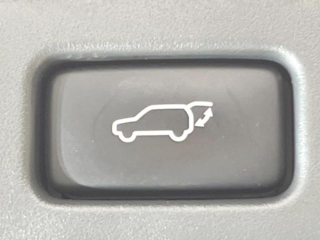 アルファード ２４０Ｓ　タイプゴールドＩＩ　アルパイン８型ナビ　両側電動ドア　禁煙車　電動リアゲート　クルコン　バックカメラ　コーナーセンサー　２列目オットマン付シート　ＡＣ１００Ｖ電源　オートライト　オートエアコン　ハーフレザーシート（6枚目）