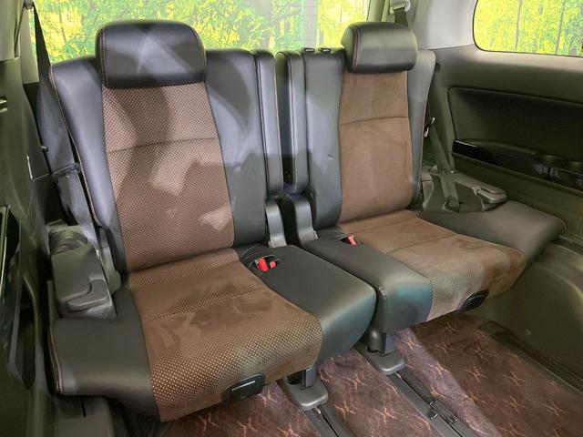 アルファード ２４０Ｓ　タイプゴールドＩＩ　アルパイン８型ナビ　両側電動ドア　禁煙車　電動リアゲート　クルコン　バックカメラ　コーナーセンサー　２列目オットマン付シート　ＡＣ１００Ｖ電源　オートライト　オートエアコン　ハーフレザーシート（10枚目）