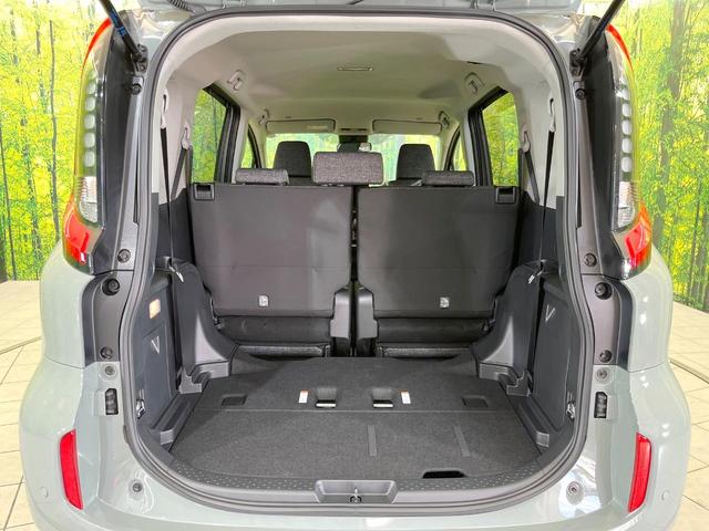 シエンタ ハイブリッドＺ　登録済未使用車　純正１０型ナビ　全周囲カメラ　両側電動ドア　衝突被害軽減システム　レーダークルーズ　スマートキー　ＬＥＤヘッド　ＥＴＣ２．０　オートハイビーム　車線逸脱警報（11枚目）