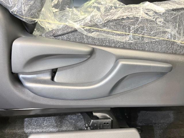 シエンタ ハイブリッドＺ　登録済未使用車　純正１０型ナビ　全周囲カメラ　両側電動ドア　衝突被害軽減システム　レーダークルーズ　スマートキー　ＬＥＤヘッド　ＥＴＣ２．０　オートハイビーム　車線逸脱警報（44枚目）