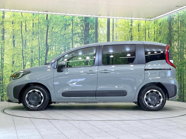 シエンタ ハイブリッドＺ　登録済未使用車　純正１０型ナビ　全周囲カメラ　両側電動ドア　衝突被害軽減システム　レーダークルーズ　スマートキー　ＬＥＤヘッド　ＥＴＣ２．０　オートハイビーム　車線逸脱警報（55枚目）