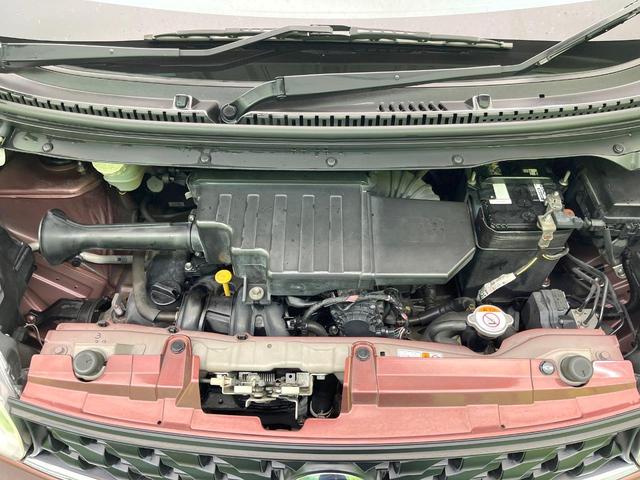 デイズ Ｊ　純正ＳＤナビ　禁煙車　フルセグＴＶ　キーレス　電動格納ミラー　エアコン　ヘッドライドレベライザー　アームレスト　プライバシーガラス　パワーステアリング（17枚目）