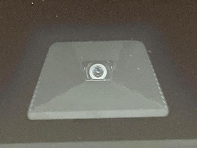 Ｎ－ＢＯＸカスタム Ｇ・ＥＸターボホンダセンシング　８型ＳＤナビ　両側電動ドア　バックカメラ　衝突被害軽減システム　レーダークルーズ　禁煙車　ハーフレザーシート　ドラレコ　コーナーセンサー　スマートキー　ＬＥＤヘッド　ビルトインＥＴＣ（6枚目）