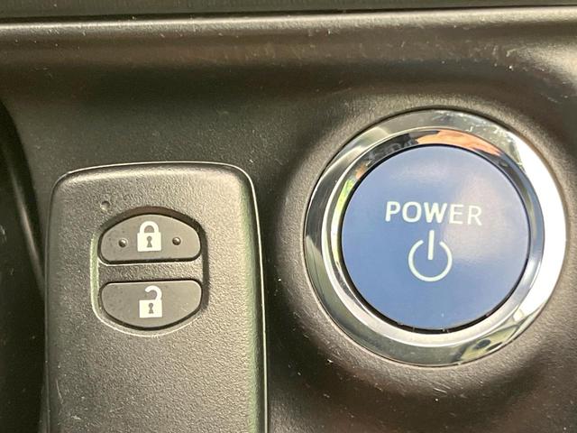 アクア Ｓ　純正ＳＤナビ　トヨタセーフティセンス　禁煙車　バックカメラ　ビルトインＥＴＣ　スマートキー　オートライト　オートエアオン　車線逸脱警報　電動格納ミラー　Ｂｌｕｅｔｏｏｔｈ　フルセグ　ＣＤ／ＤＶＤ再生（7枚目）