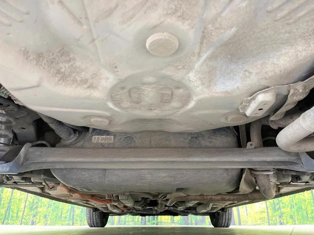 アクア Ｓ　純正ＳＤナビ　トヨタセーフティセンス　禁煙車　バックカメラ　ビルトインＥＴＣ　スマートキー　オートライト　オートエアオン　車線逸脱警報　電動格納ミラー　Ｂｌｕｅｔｏｏｔｈ　フルセグ　ＣＤ／ＤＶＤ再生（19枚目）