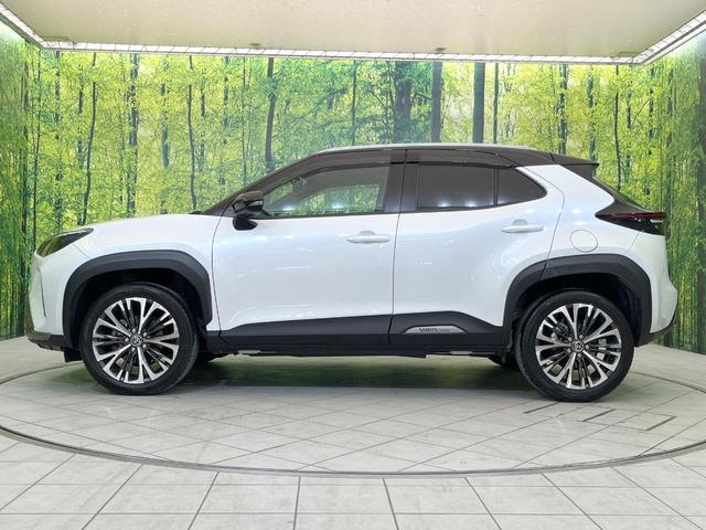ヤリスクロス ハイブリッドZ アドベンチャー 純正8型ディスプレイオーディオ ルーフレール 全周囲カメラ デジタルインナーミラー 禁煙車 ブラインドスポットモニター ステアリングヒーター 前席シートヒーター ETC2.0 ドラレコ パワーシート(25枚目)