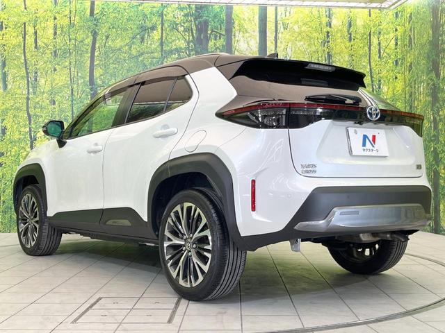 ヤリスクロス ハイブリッドZ アドベンチャー 純正8型ディスプレイオーディオ ルーフレール 全周囲カメラ デジタルインナーミラー 禁煙車 ブラインドスポットモニター ステアリングヒーター 前席シートヒーター ETC2.0 ドラレコ パワーシート(26枚目)