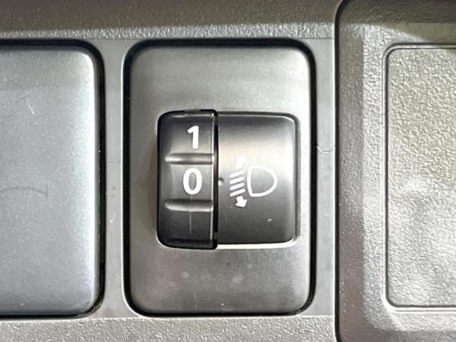 デイズ Ｘ　Ｖセレクション＋セーフティＩＩ　全周囲カメラ　エマージェンシーブレーキ　禁煙車　ドラレコ　ＥＴＣ　オートエアコン　スマートキー　オーディオ　ＣＤ再生　アイドリングストップ　ドアバイザー　電動格納ミラー　１４インチアルミ（52枚目）