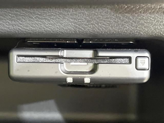 デイズ Ｘ　純正９型ナビ　全周囲カメラ　禁煙車　セーフティシールドスイッチ　エマージェンシーブレーキ　ドラレコ　ＥＴＣ　クリアランスソナー　オートライト　ＬＥＤヘッド　スマートキー　Ｂｌｕｅｔｏｏｔｈ（7枚目）