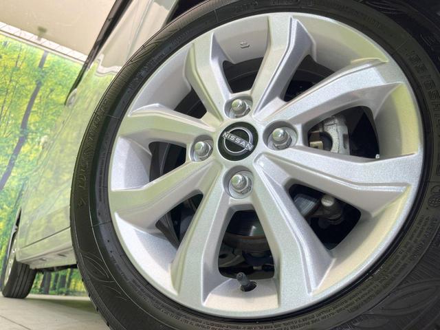 デイズ Ｘ　純正９型ナビ　全周囲カメラ　禁煙車　セーフティシールドスイッチ　エマージェンシーブレーキ　ドラレコ　ＥＴＣ　クリアランスソナー　オートライト　ＬＥＤヘッド　スマートキー　Ｂｌｕｅｔｏｏｔｈ（13枚目）