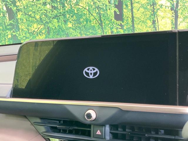 クラウンクロスオーバー Gアドバンスド・レザーパッケージ 純正12型ナビ 4WD 全周囲カメラ 禁煙車 メモリー付きパワーシート デジタルインナーミラー ブラインドスポットモニター ステアリングヒーター シートエアコン デュアルエアコン 置くだけ充電 ETC(3枚目)