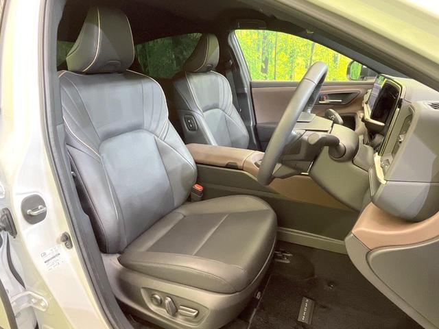 クラウンクロスオーバー Gアドバンスド・レザーパッケージ 純正12型ナビ 4WD 全周囲カメラ 禁煙車 メモリー付きパワーシート デジタルインナーミラー ブラインドスポットモニター ステアリングヒーター シートエアコン デュアルエアコン 置くだけ充電 ETC(8枚目)