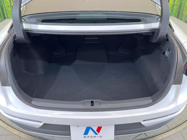 クラウンクロスオーバー Gアドバンスド・レザーパッケージ 純正12型ナビ 4WD 全周囲カメラ 禁煙車 メモリー付きパワーシート デジタルインナーミラー ブラインドスポットモニター ステアリングヒーター シートエアコン デュアルエアコン 置くだけ充電 ETC(10枚目)