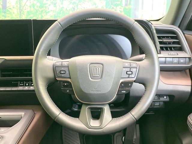 クラウンクロスオーバー Gアドバンスド・レザーパッケージ 純正12型ナビ 4WD 全周囲カメラ 禁煙車 メモリー付きパワーシート デジタルインナーミラー ブラインドスポットモニター ステアリングヒーター シートエアコン デュアルエアコン 置くだけ充電 ETC(11枚目)