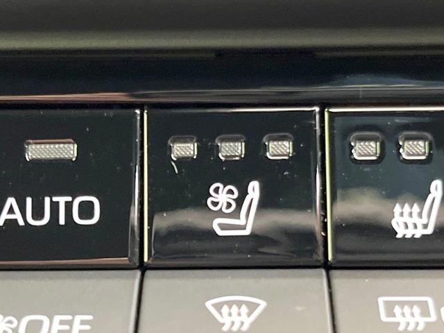 クラウンクロスオーバー Gアドバンスド・レザーパッケージ 純正12型ナビ 4WD 全周囲カメラ 禁煙車 メモリー付きパワーシート デジタルインナーミラー ブラインドスポットモニター ステアリングヒーター シートエアコン デュアルエアコン 置くだけ充電 ETC(49枚目)