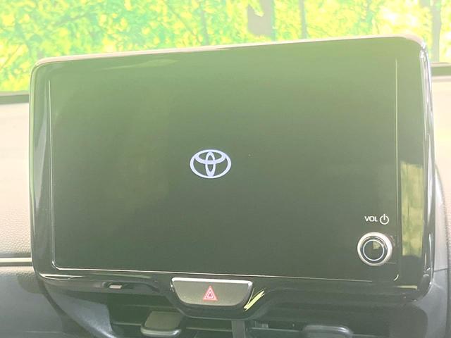 ヤリスクロス Ｚ　純正８型ディスプレイオーディオ　禁煙車　全周囲カメラ　衝突軽減　ＢＳＭ　パワーシート　シートヒーター　ドラレコ　ＥＴＣ　２トーンカラー　ステアリングヒーター　電動パーキング　オートハイビーム（3枚目）