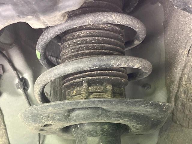 ヤリスクロス Ｚ　純正８型ディスプレイオーディオ　禁煙車　全周囲カメラ　衝突軽減　ＢＳＭ　パワーシート　シートヒーター　ドラレコ　ＥＴＣ　２トーンカラー　ステアリングヒーター　電動パーキング　オートハイビーム（20枚目）