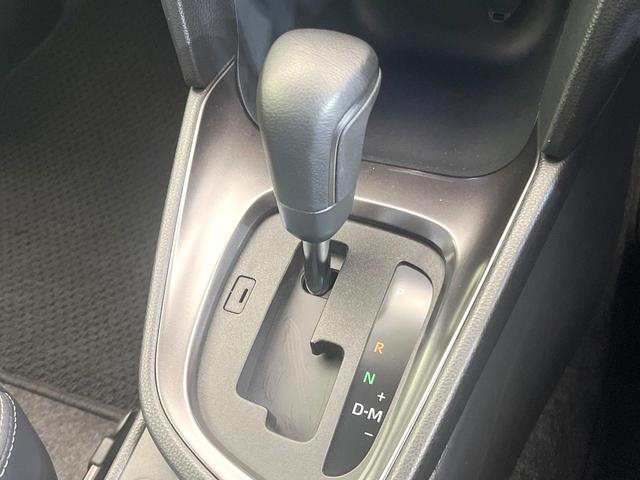 ヤリスクロス Ｚ　純正８型ディスプレイオーディオ　禁煙車　全周囲カメラ　衝突軽減　ＢＳＭ　パワーシート　シートヒーター　ドラレコ　ＥＴＣ　２トーンカラー　ステアリングヒーター　電動パーキング　オートハイビーム（24枚目）