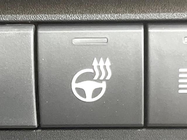 ヤリスクロス Ｚ　純正８型ディスプレイオーディオ　禁煙車　全周囲カメラ　衝突軽減　ＢＳＭ　パワーシート　シートヒーター　ドラレコ　ＥＴＣ　２トーンカラー　ステアリングヒーター　電動パーキング　オートハイビーム（39枚目）