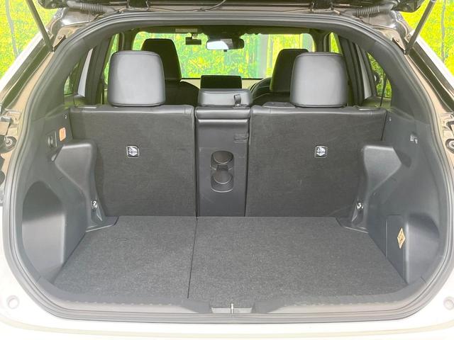 ヤリスクロス Ｚ　純正８型ディスプレイオーディオ　禁煙車　全周囲カメラ　衝突軽減　ＢＳＭ　パワーシート　シートヒーター　ドラレコ　ＥＴＣ　２トーンカラー　ステアリングヒーター　電動パーキング　オートハイビーム（49枚目）