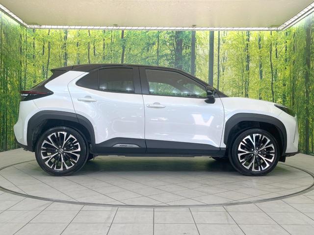 ヤリスクロス Ｚ　純正８型ディスプレイオーディオ　禁煙車　全周囲カメラ　衝突軽減　ＢＳＭ　パワーシート　シートヒーター　ドラレコ　ＥＴＣ　２トーンカラー　ステアリングヒーター　電動パーキング　オートハイビーム（59枚目）