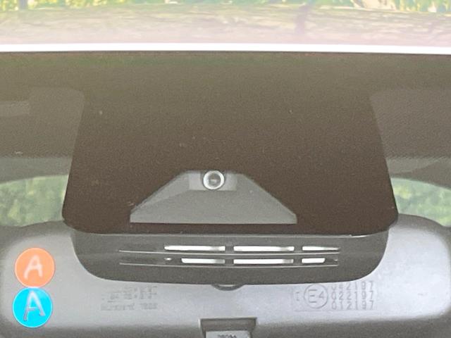 ヤリス ハイブリッドX 純正8型ナビ バックカメラ 禁煙車 衝突被害軽減システム レーダークルーズコントロール ETC ステアリングスイッチ オートハイビーム アイドリングストップ キーレス オートエアコン(5枚目)