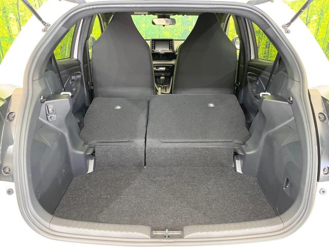 ヤリス ハイブリッドX 純正8型ナビ バックカメラ 禁煙車 衝突被害軽減システム レーダークルーズコントロール ETC ステアリングスイッチ オートハイビーム アイドリングストップ キーレス オートエアコン(10枚目)