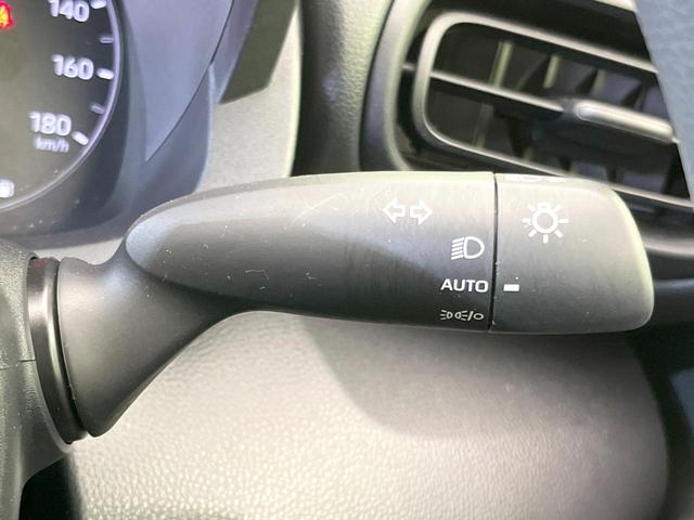 ヤリス ハイブリッドX 純正8型ナビ バックカメラ 禁煙車 衝突被害軽減システム レーダークルーズコントロール ETC ステアリングスイッチ オートハイビーム アイドリングストップ キーレス オートエアコン(55枚目)