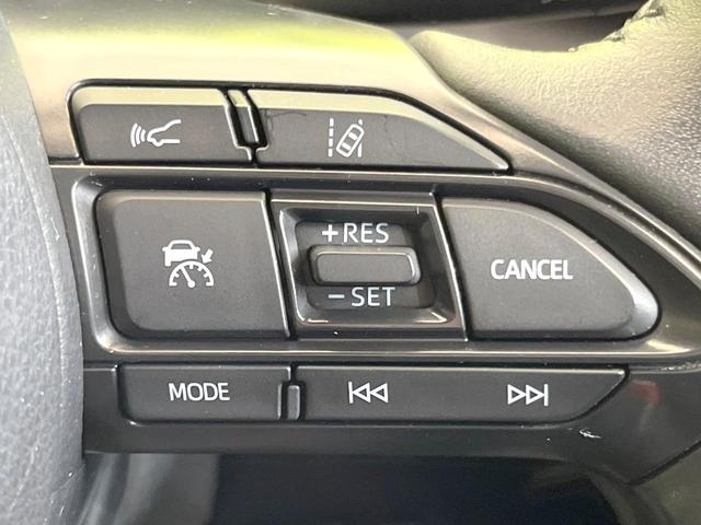 ヤリスクロス G 純正8型ナビ 全周囲カメラ 禁煙車 レーダークルーズ スマートキー オートハイビーム LEDヘッドライト ETC Bluetooth TV オートエアコン 純正16インチアルミ 革巻きステアリング(5枚目)