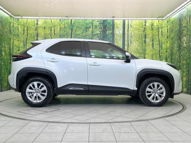 ヤリスクロス G 純正8型ナビ 全周囲カメラ 禁煙車 レーダークルーズ スマートキー オートハイビーム LEDヘッドライト ETC Bluetooth TV オートエアコン 純正16インチアルミ 革巻きステアリング(25枚目)