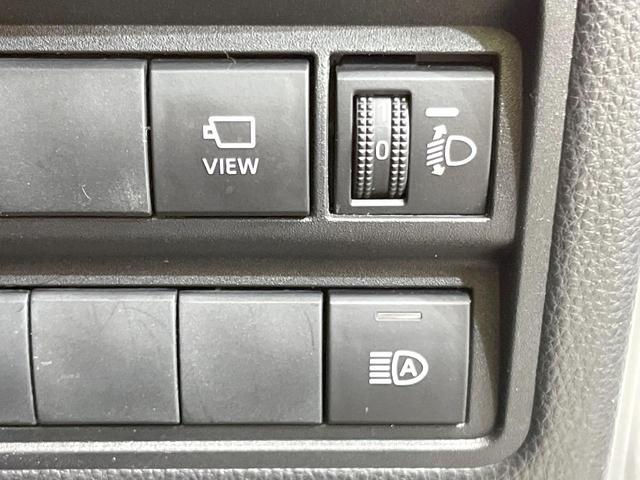 ヤリスクロス G 純正8型ナビ 全周囲カメラ 禁煙車 レーダークルーズ スマートキー オートハイビーム LEDヘッドライト ETC Bluetooth TV オートエアコン 純正16インチアルミ 革巻きステアリング(50枚目)