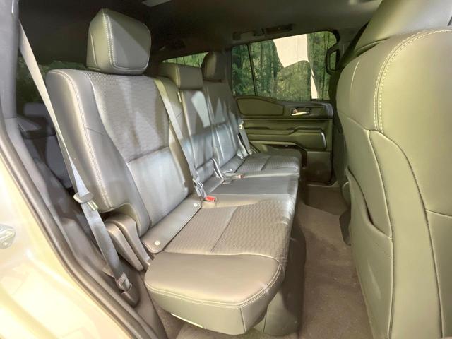 ランドクルーザー250 VX 4WD サンルーフ 禁煙車 12型純正ナビ 全周囲カメラ 衝突被害軽減システム レーダークルーズ 電動リアゲート レザーシート シートベンチレーション パワーシート ドラレコ コーナーセンサー(9枚目)