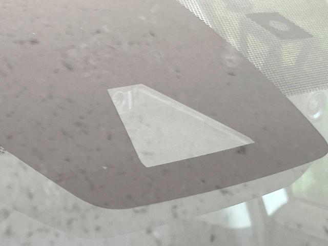 RAV4 G ルーフレール 4WD SDナビ バックカメラ 衝突被害軽減システム レーダークルーズ 禁煙車 パワーシート ドラレコ コーナーセンサー スマートキー LEDヘッド ルーフレール ビルトインETC(6枚目)