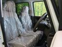 運転席シート廻りは使用感も少なく、良好な状態となっています。前オーナー様が丁寧に使っていたことがよくわかりますね。