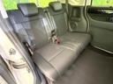 後部座席も気になるようなキズ・汚れやへたり等、大きなダメージはなく、良好な状態です。