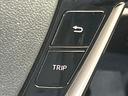 Ｓ　純正ＳＤナビ　トヨタセーフティセンス　禁煙車　バックカメラ　ビルトインＥＴＣ　スマートキー　オートライト　オートエアオン　車線逸脱警報　電動格納ミラー　Ｂｌｕｅｔｏｏｔｈ　フルセグ　ＣＤ／ＤＶＤ再生（30枚目）