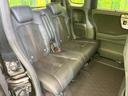 後部座席も気になるようなキズ・汚れやへたり等、大きなダメージはなく、良好な状態です。