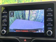 【バックカメラ】駐車時に後方がリアルタイム映像で確認できます。大型商業施設や立体駐車場での駐車時や、夜間のバック時に大活躍！運転スキルに関わらず、今や必須となった装備のひとつです！ 5