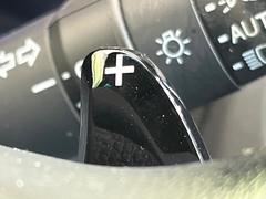【クルーズコントロール】高速道路もラクラク走行。アクセルを離しても一定速度で走行ができ、長距離運転時の負担を軽減！加速・減速も簡単なスイッチ操作で調整できます。 7