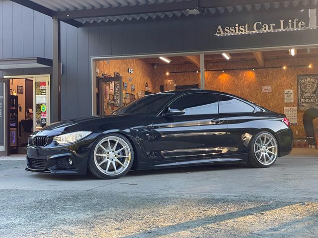 4シリーズ 435iクーペ Mスポーツ エアサス TWS19インチ サンルーフ 赤レザー(7枚目)