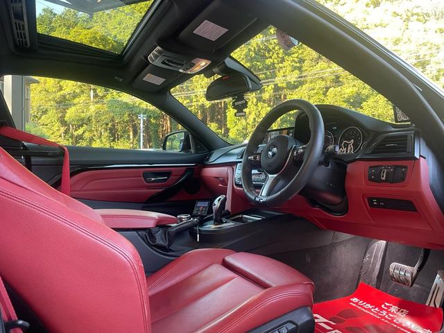 4シリーズ 435iクーペ Mスポーツ エアサス TWS19インチ サンルーフ 赤レザー(10枚目)