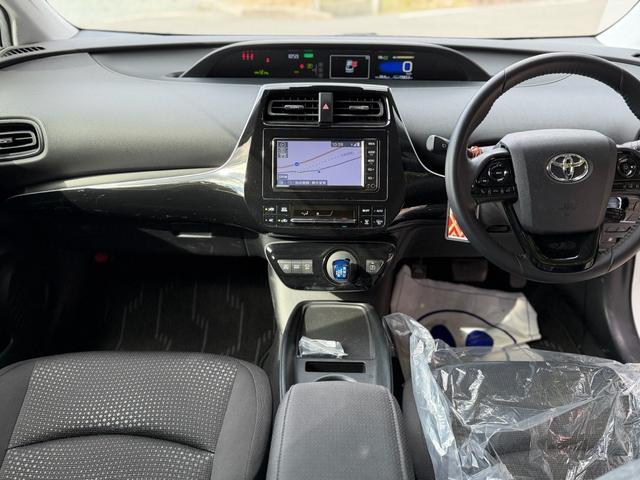 プリウス SセーフティプラスII 360度モニター パールホワイト ドラレコ ツーリングホイール(7枚目)