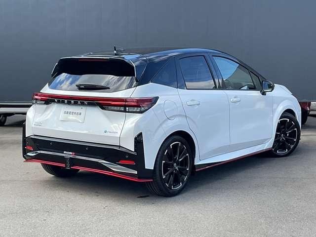 オーラ 1.2 NISMO 雹害車(2枚目)