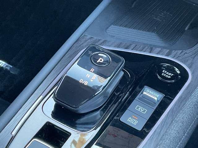 オーラ G NissanConnectナビ プロパイロット LEDヘッドライト アラウンドビューモニター インテリジェントキー ETC2.0 車線逸脱警報 踏み間違い防止 スマートルームミラー 被害軽減ブレーキ(9枚目)