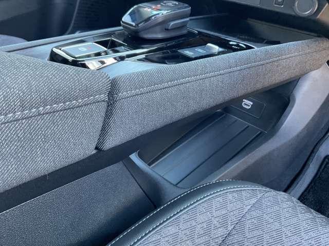 オーラ G NissanConnectナビ プロパイロット LEDヘッドライト アラウンドビューモニター インテリジェントキー ETC2.0 車線逸脱警報 踏み間違い防止 スマートルームミラー 被害軽減ブレーキ(27枚目)