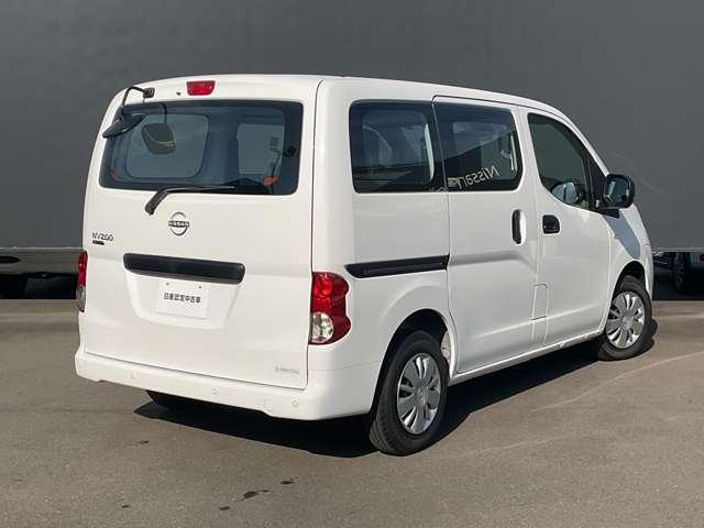 ＮＶ２００バネットバン １．６　ＶＸ　雹害車（2枚目）