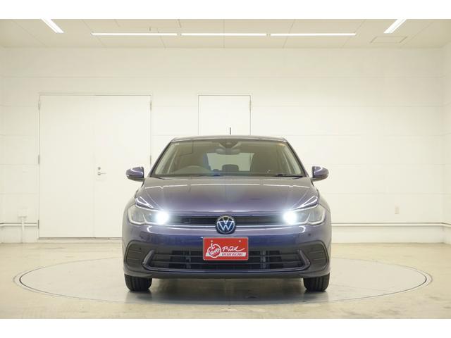 ポロ ＴＳＩアクティブ　テクノロジーＰＫＧ　ＤＩＳＣＯＶＥＲＰＲＯ　ＰＫＧ　バーチャルコックピット　純正ナビ　ＰＤＣ　ＲＣＣ　ＢＳＭ　パークアシスト　ＡＰＰコネクト　純正１５インチナビ　ＬＥＤヘッドライト　保証書・取説（9枚目）