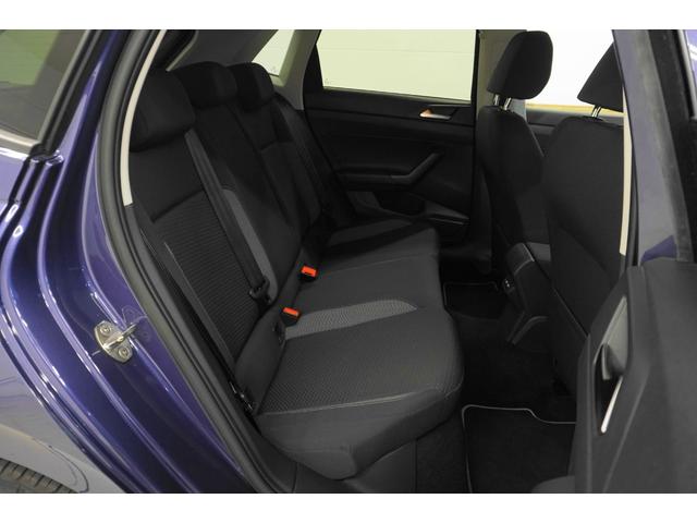 ポロ ＴＳＩアクティブ　テクノロジーＰＫＧ　ＤＩＳＣＯＶＥＲＰＲＯ　ＰＫＧ　バーチャルコックピット　純正ナビ　ＰＤＣ　ＲＣＣ　ＢＳＭ　パークアシスト　ＡＰＰコネクト　純正１５インチナビ　ＬＥＤヘッドライト　保証書・取説（22枚目）