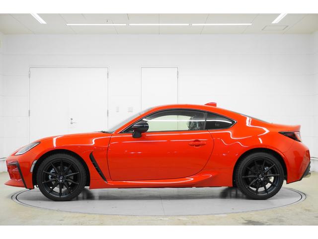 GR86 RZ アイサイト レーダークルーズコントロール パドルシフト TRACKモード ハーフレザーシート シートヒーター USB電源 クリアランスソナー スマートキー プッシュスタート 取説・保証書・スペアキー(3枚目)